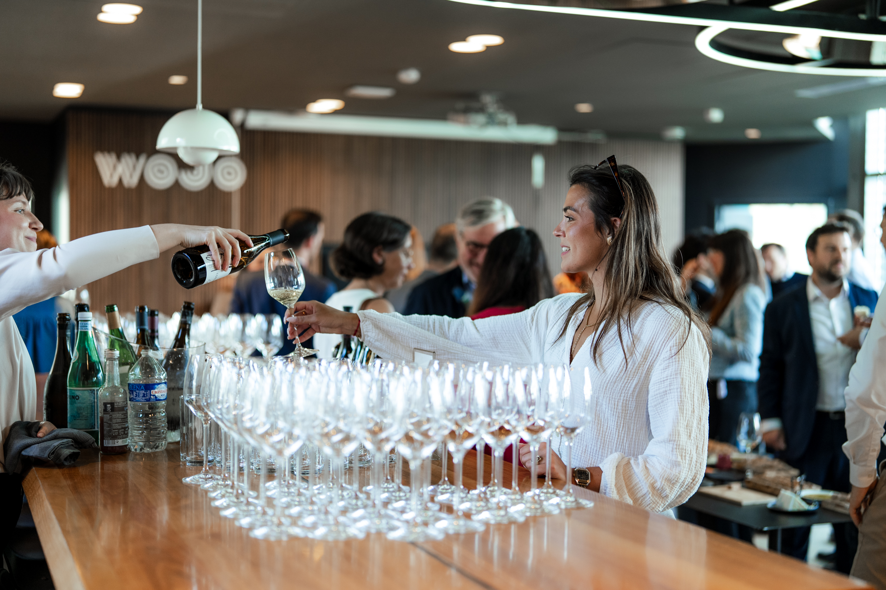 Service au bar lors d'une soirée d'entreprise